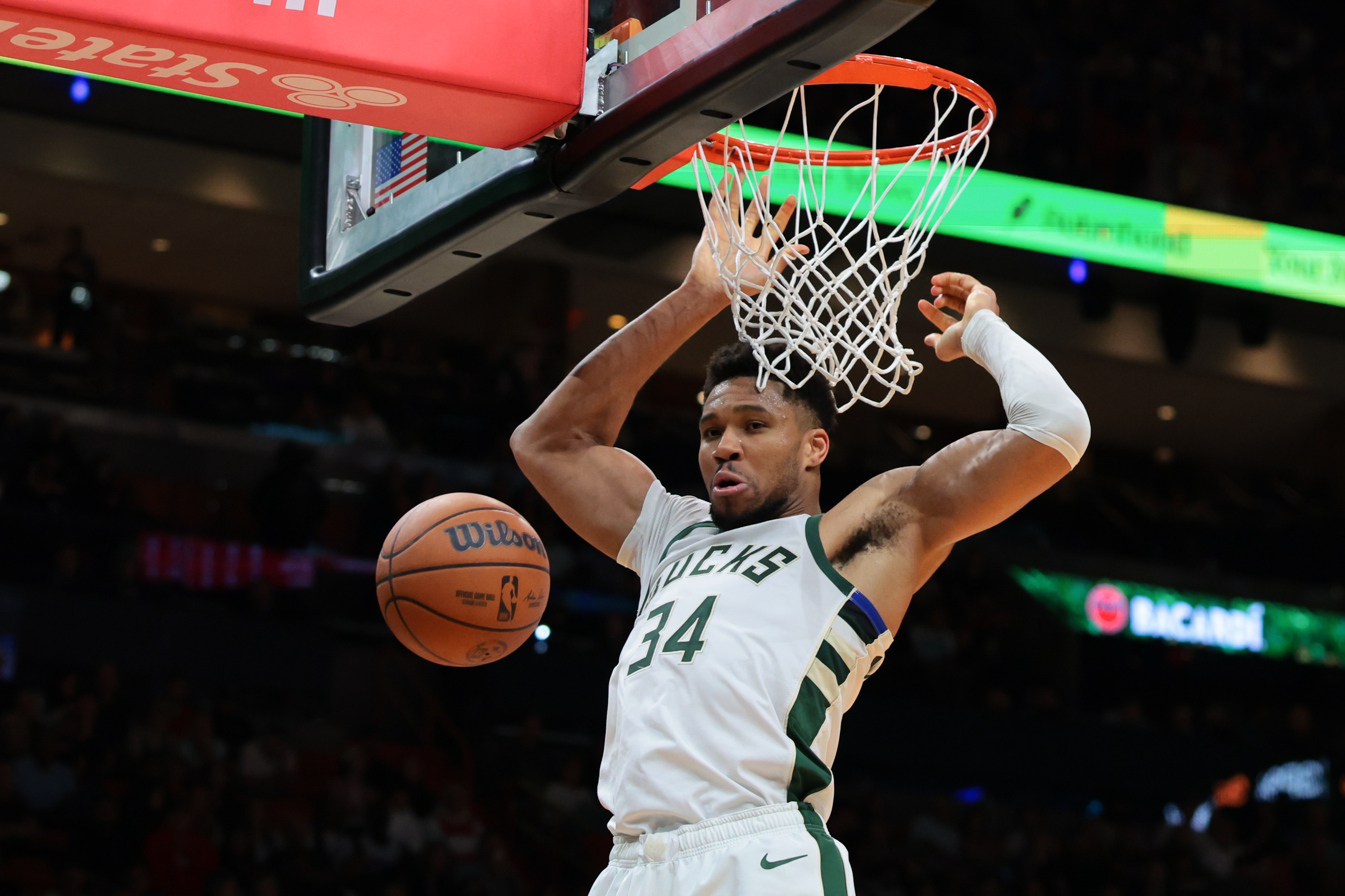 开云真人游戏-NBA彩经：卡位战掘金击败湖人 黄蜂客场蜇伤马刺 快船轻取国王